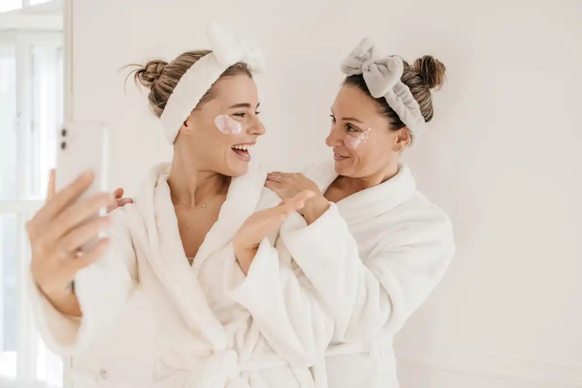 natural double cleansing facial oil Czech women