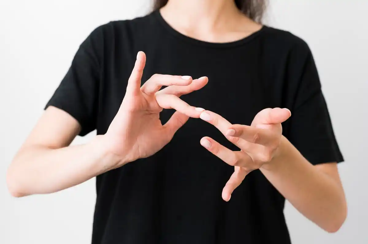 meeting hands gesture body language analysis