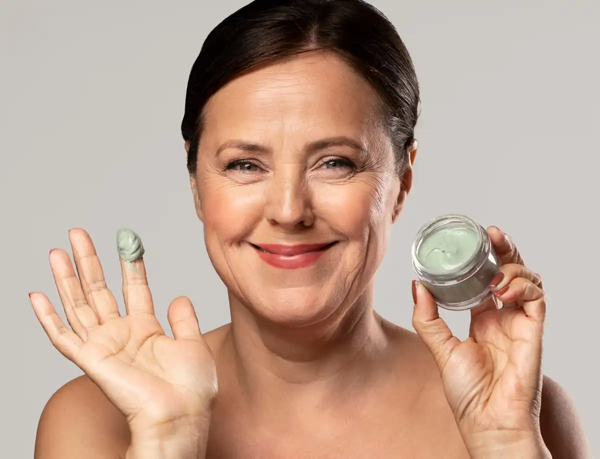 middle-aged woman natural skincare routine Czech