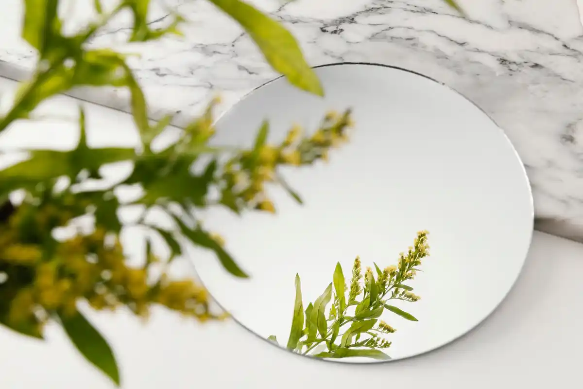 modern bathroom mirror feng shui