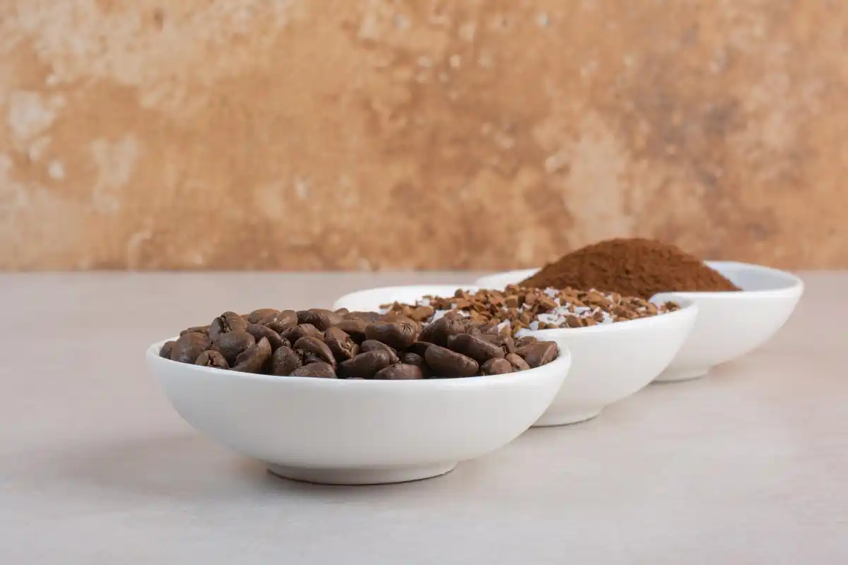 coffee grounds natural skincare before after Czech