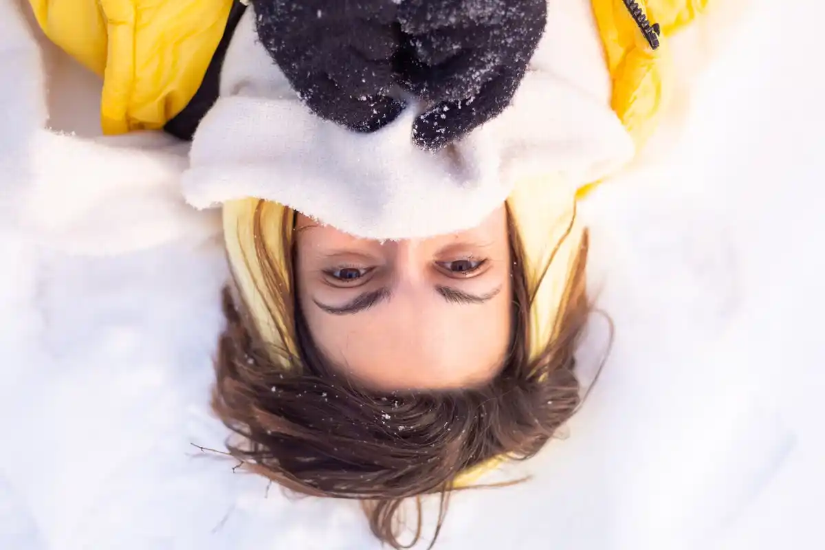 ice cubes damage facial skin