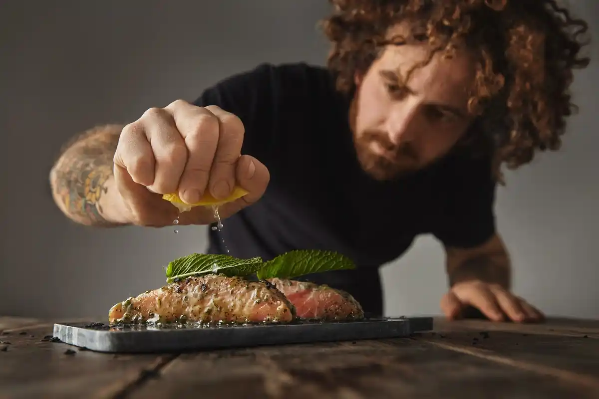 chef defrosting meat tip cold water