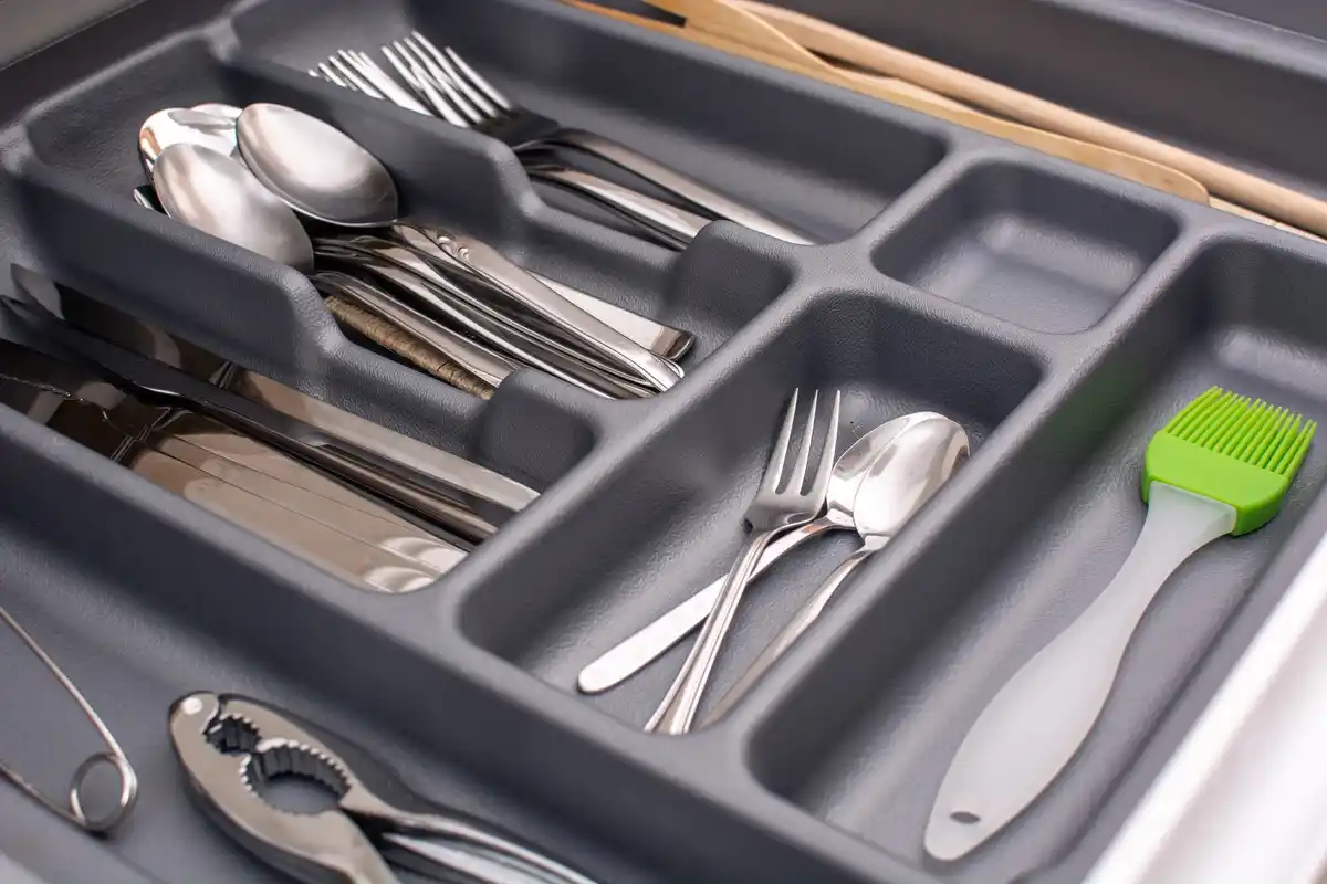 modern kitchen knife storage feng shui