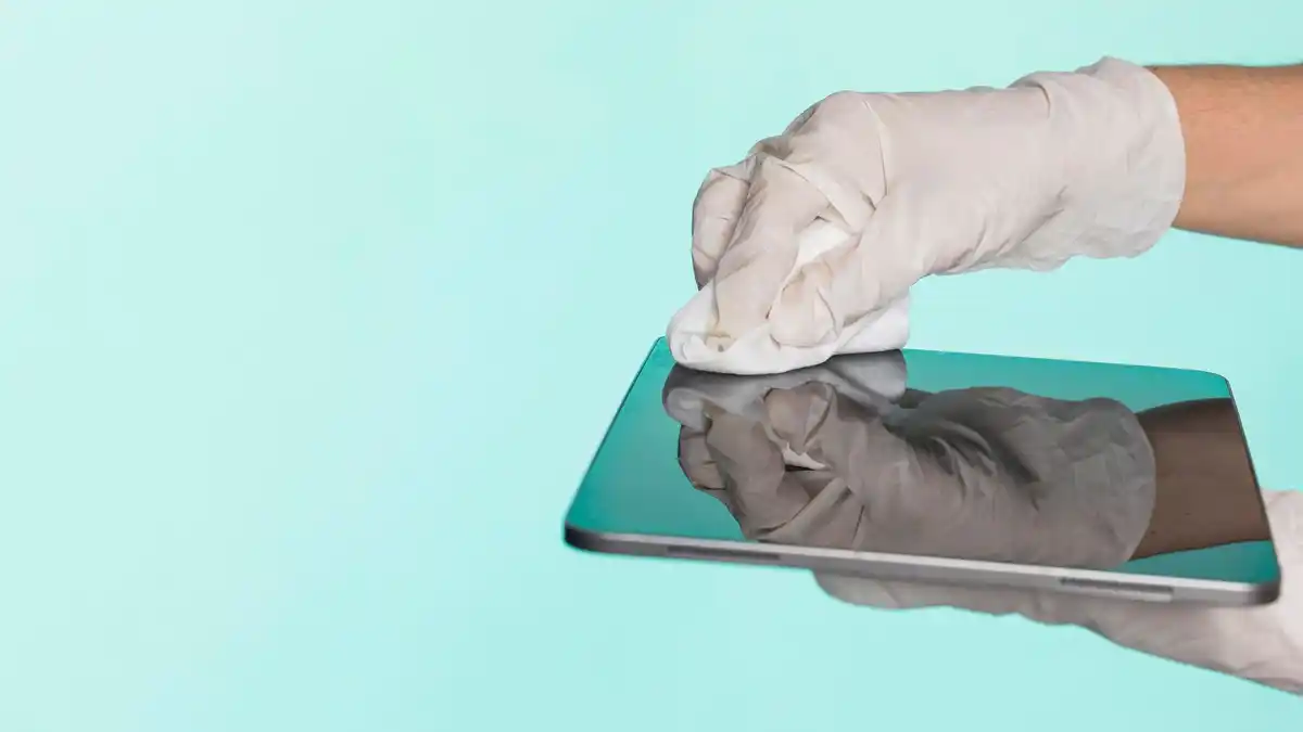 cleaning monitor with microfiber cloth home