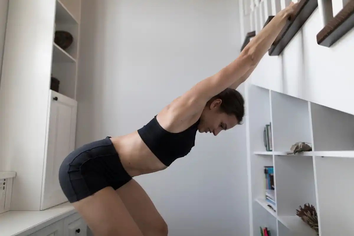 czech physiotherapist daily back exercises home