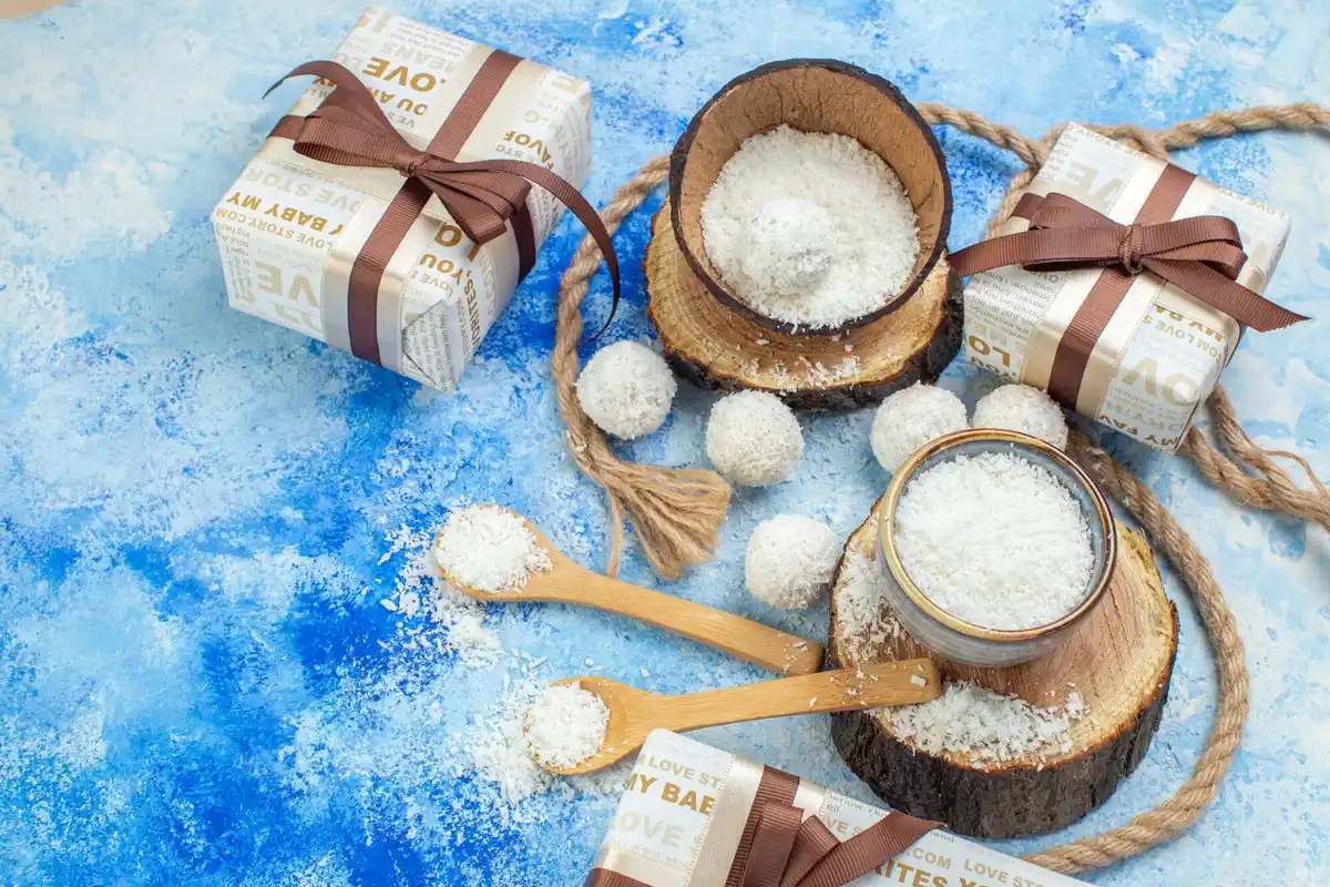 traditional salt cleaning method Czech cookware