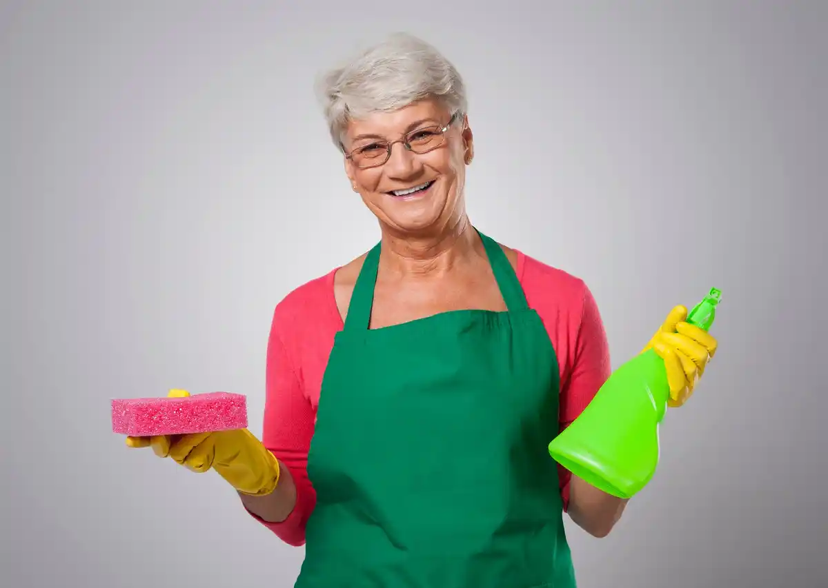 grandmother cleaning hacks at home