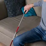 elderly cleaning tips easy back pain prevention Czech home