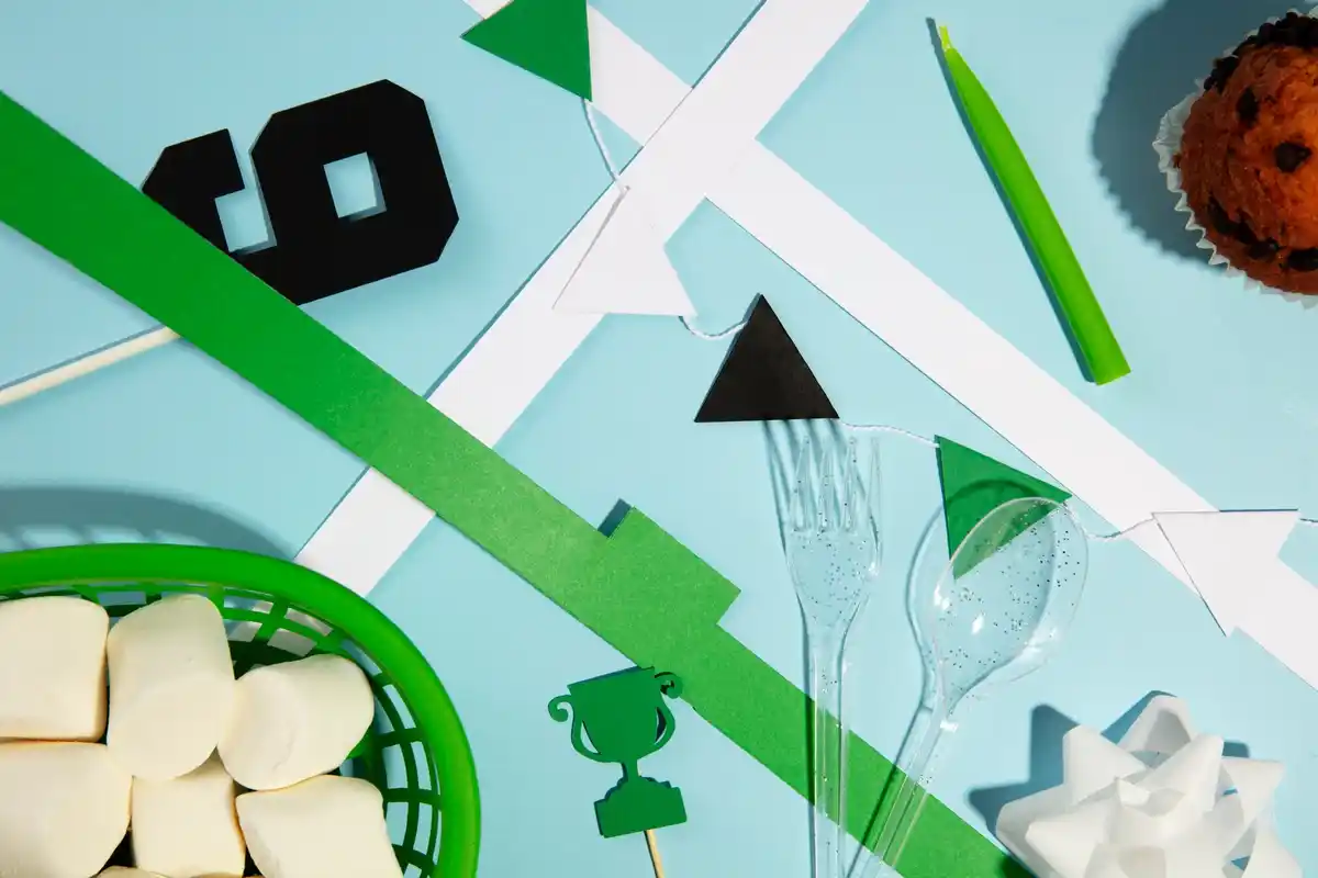 Czech creative recycled magazine decor