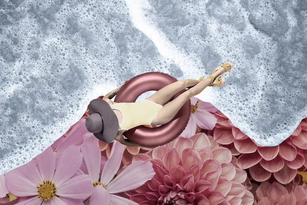 blow dryer painting art trend Czech Republic