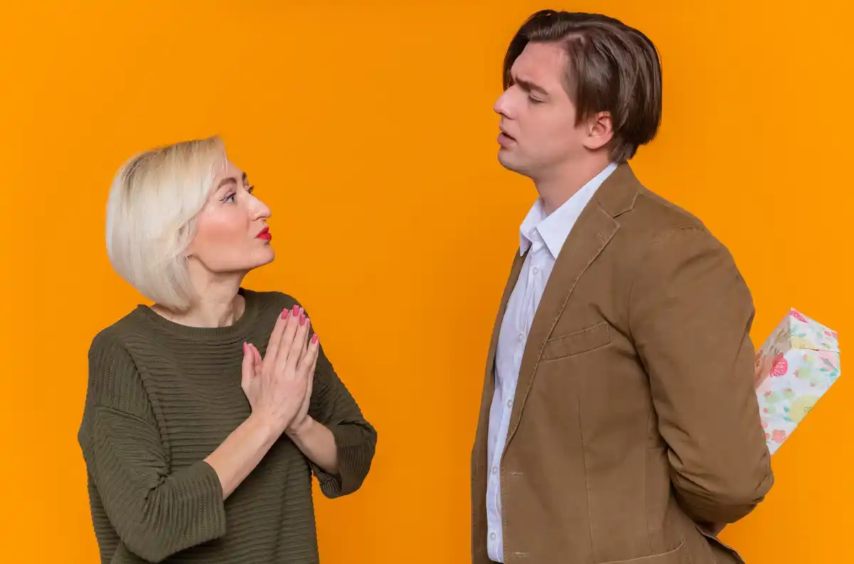 apology couple argument real life