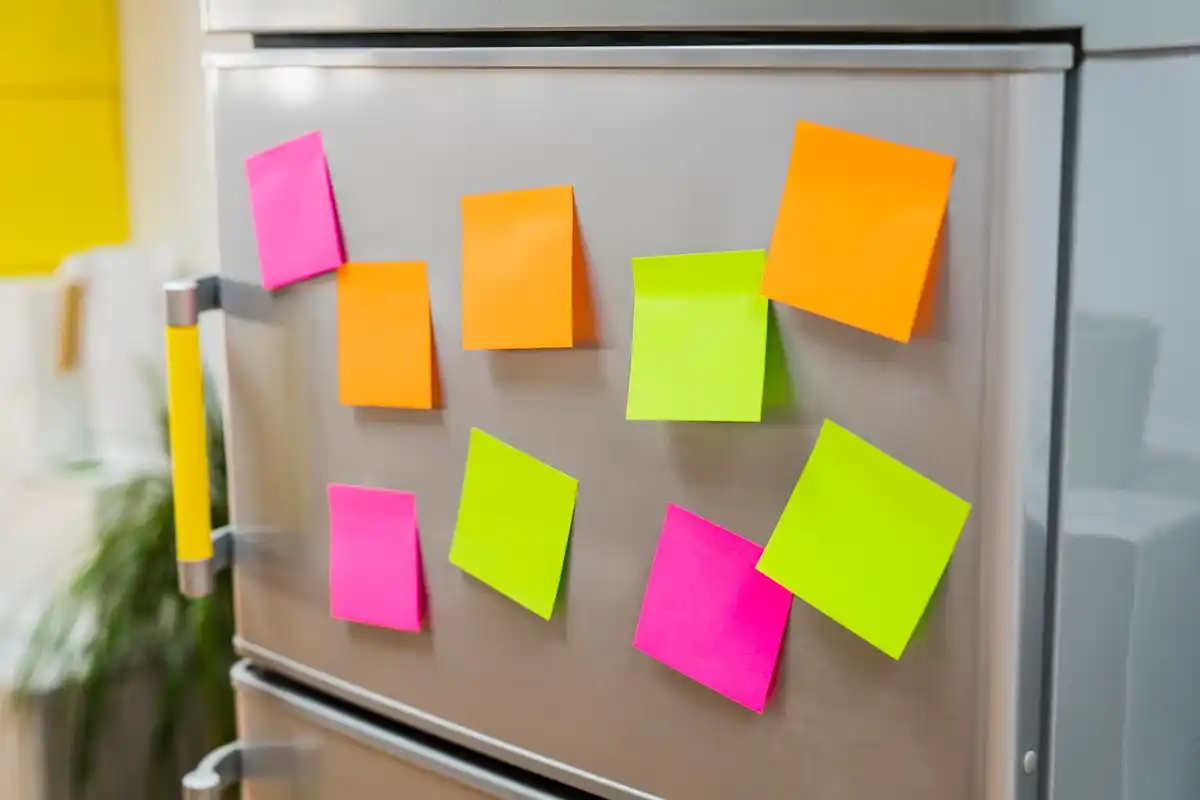 czech refrigerator to-do list sticky notes
