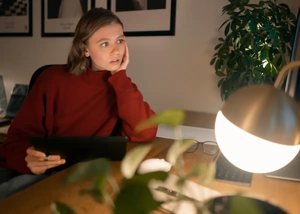 brain productivity evening night working lamp