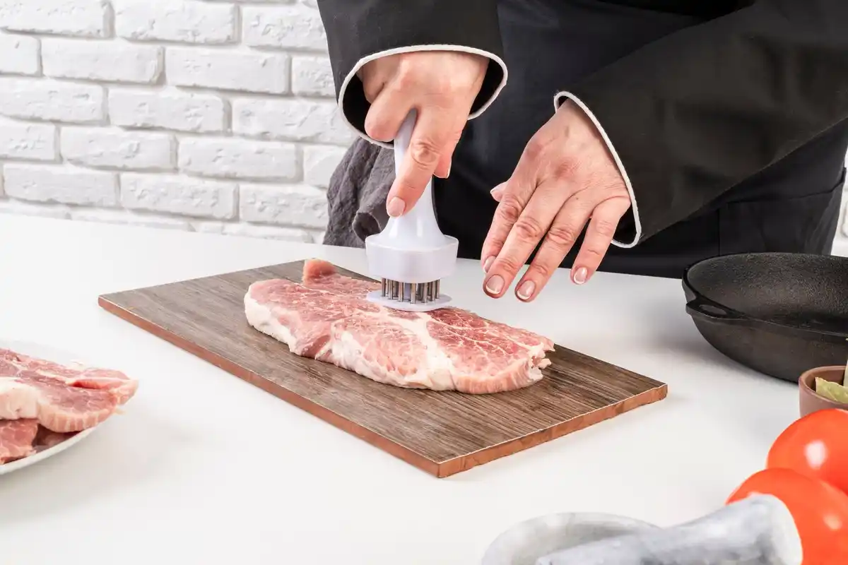 thawing steak in cold water bowl kitchen