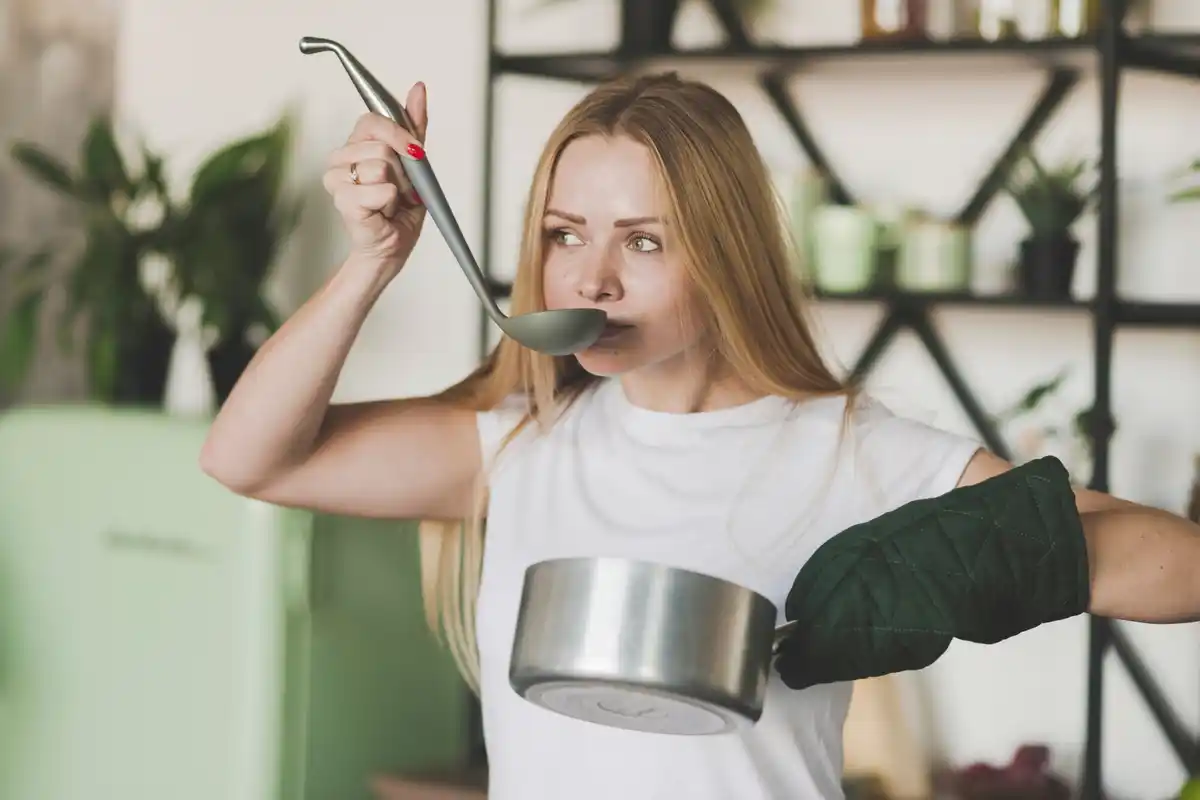 Czech microwave kitchen food reheating mistake