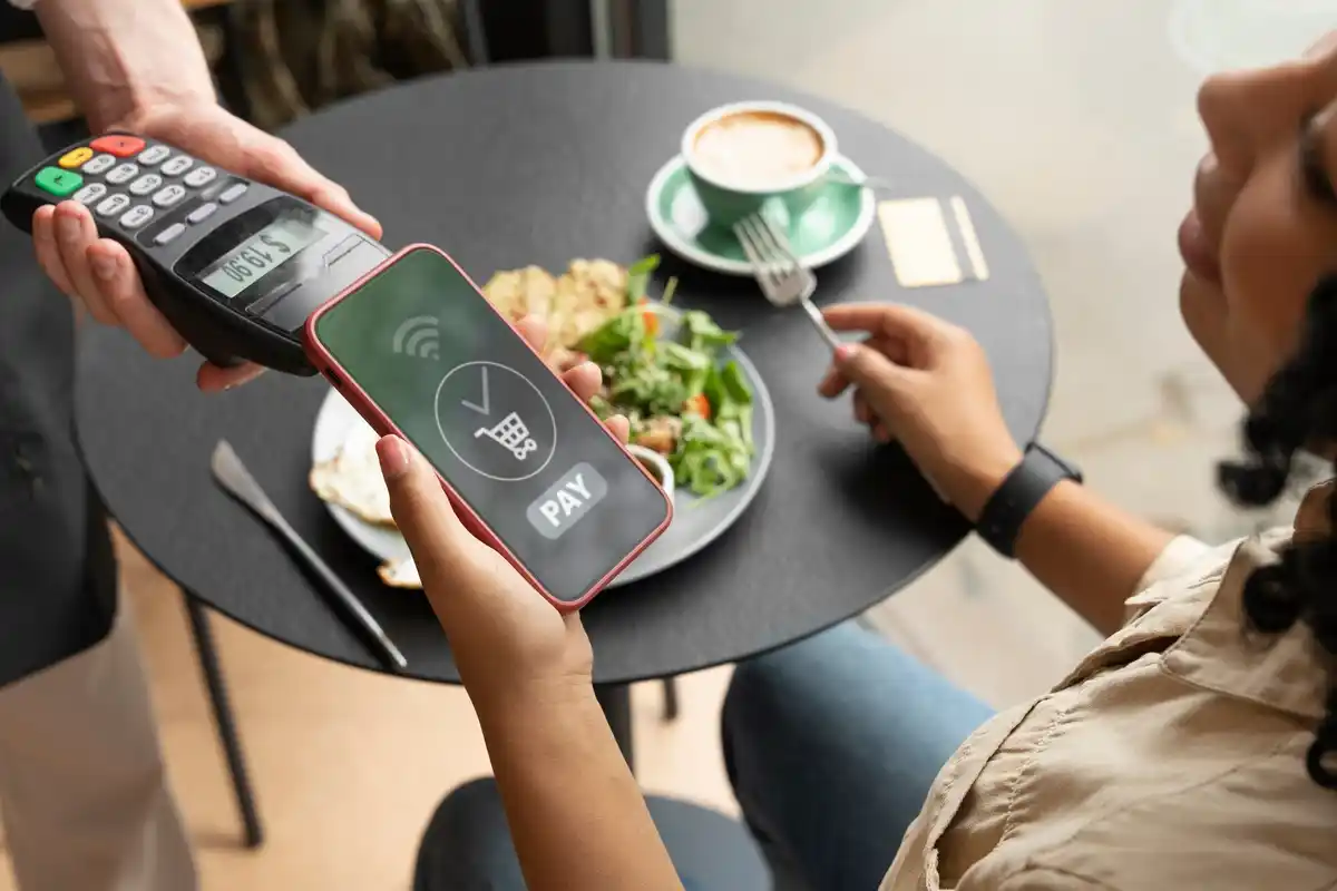 Czech cafe contactless payment cashless terminal