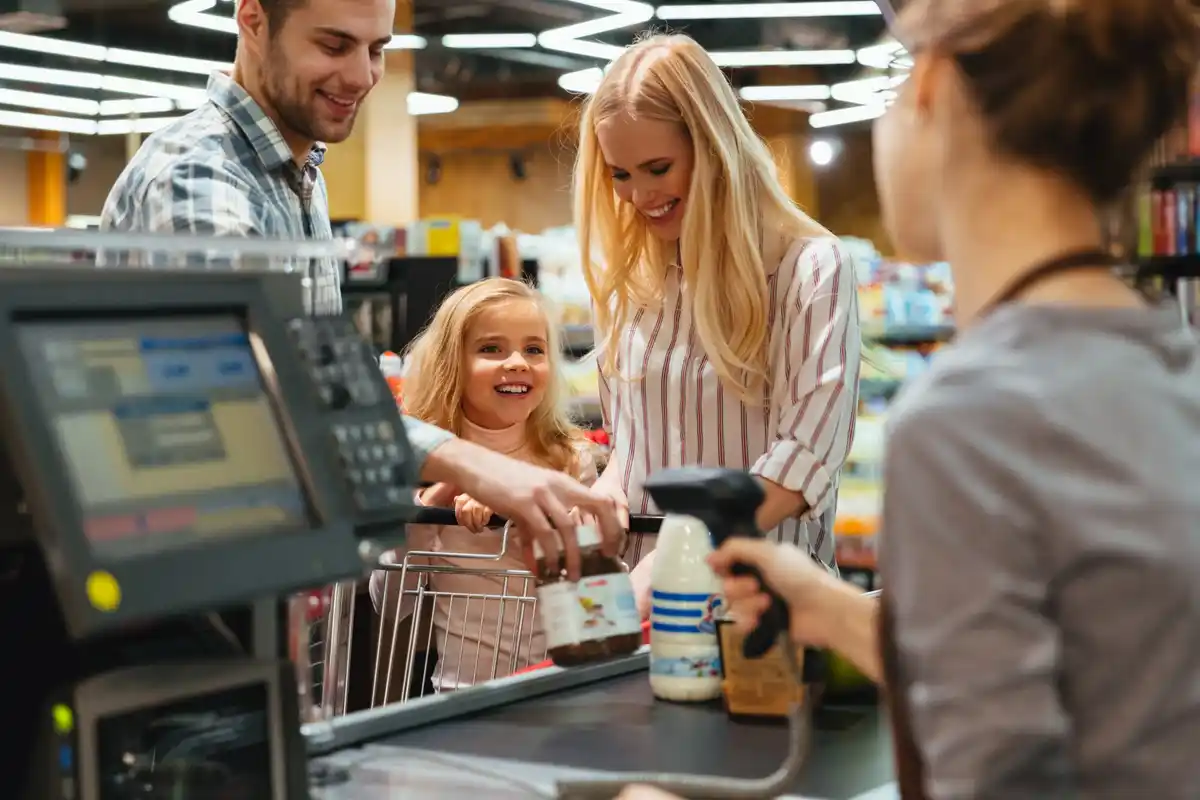 kaufland grocery shopping saving money Czech