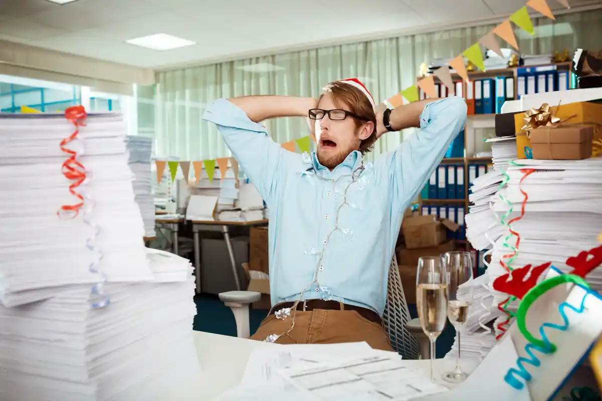 busy office person switching tasks