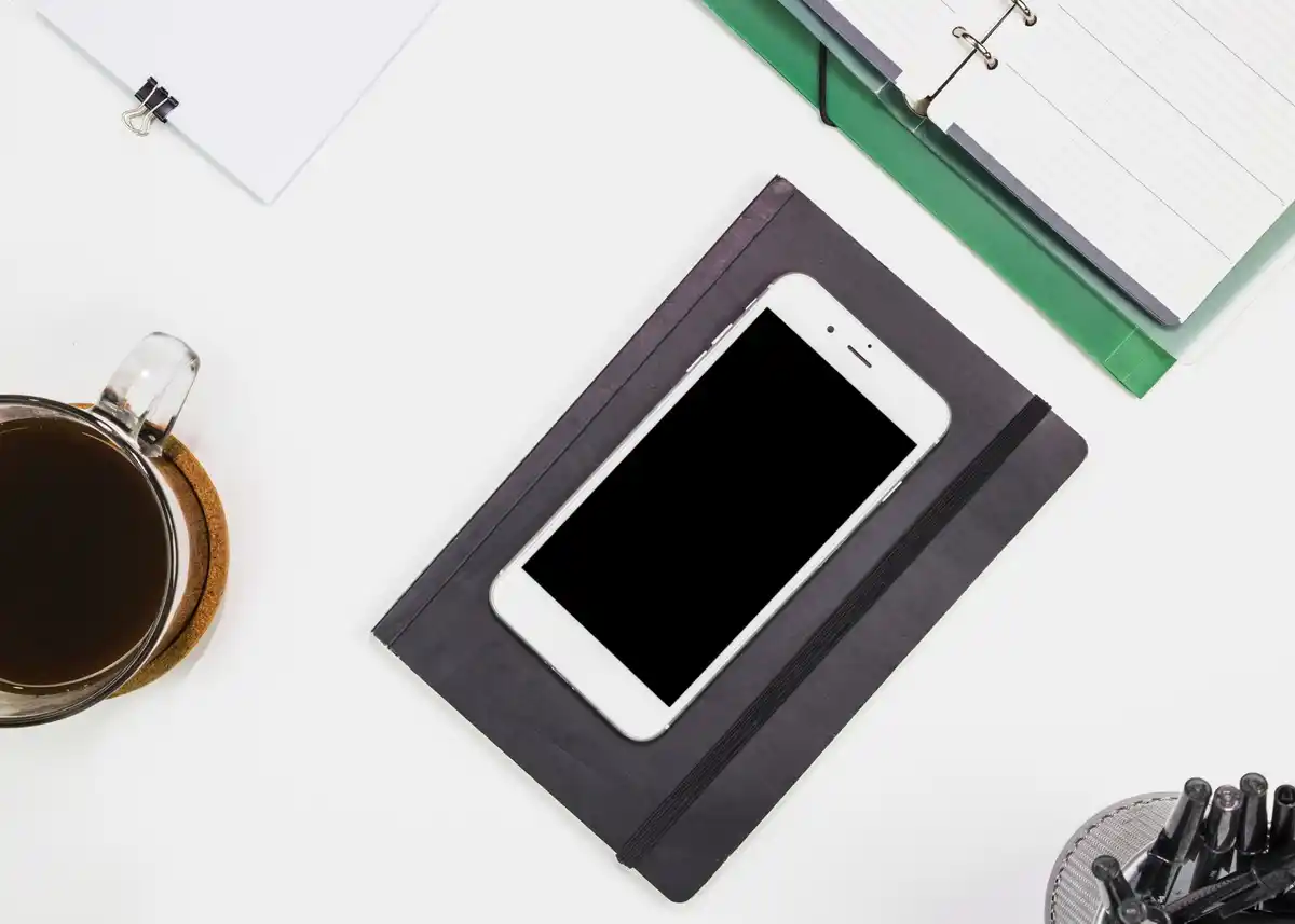 old phone productivity desk minimal