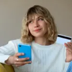czech people saving money on mobile apps
