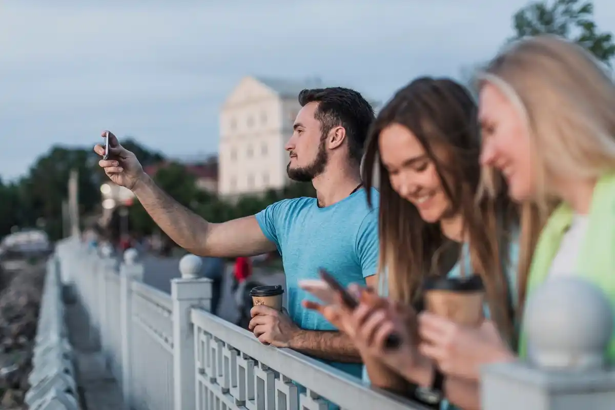 students using smartphones for self guided tours in czechia