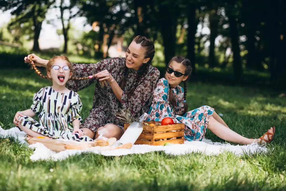 picnic family vacation park czech