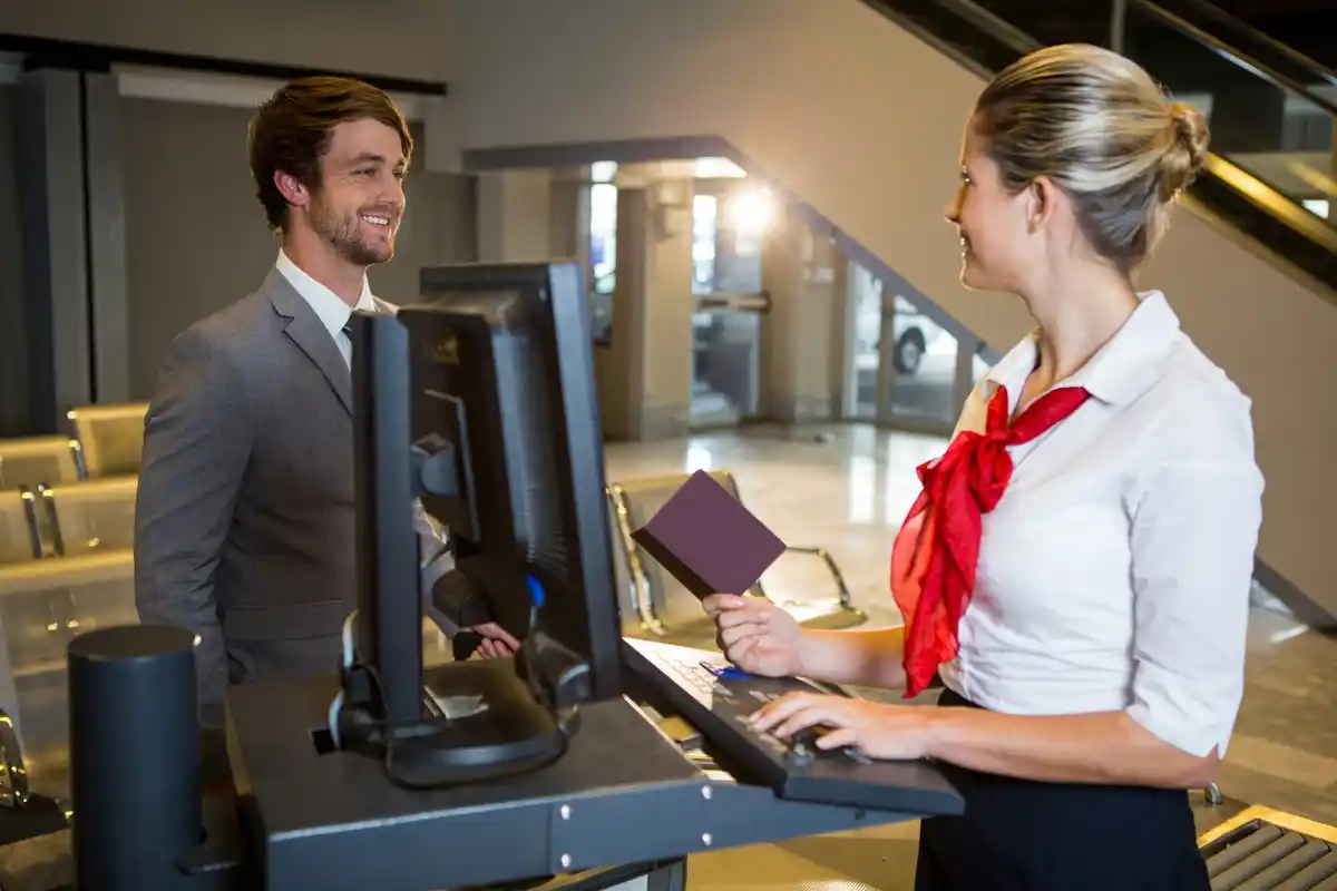 hidden hotel fee check-out lobby anger