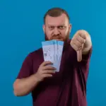 airport currency exchange scam traveler