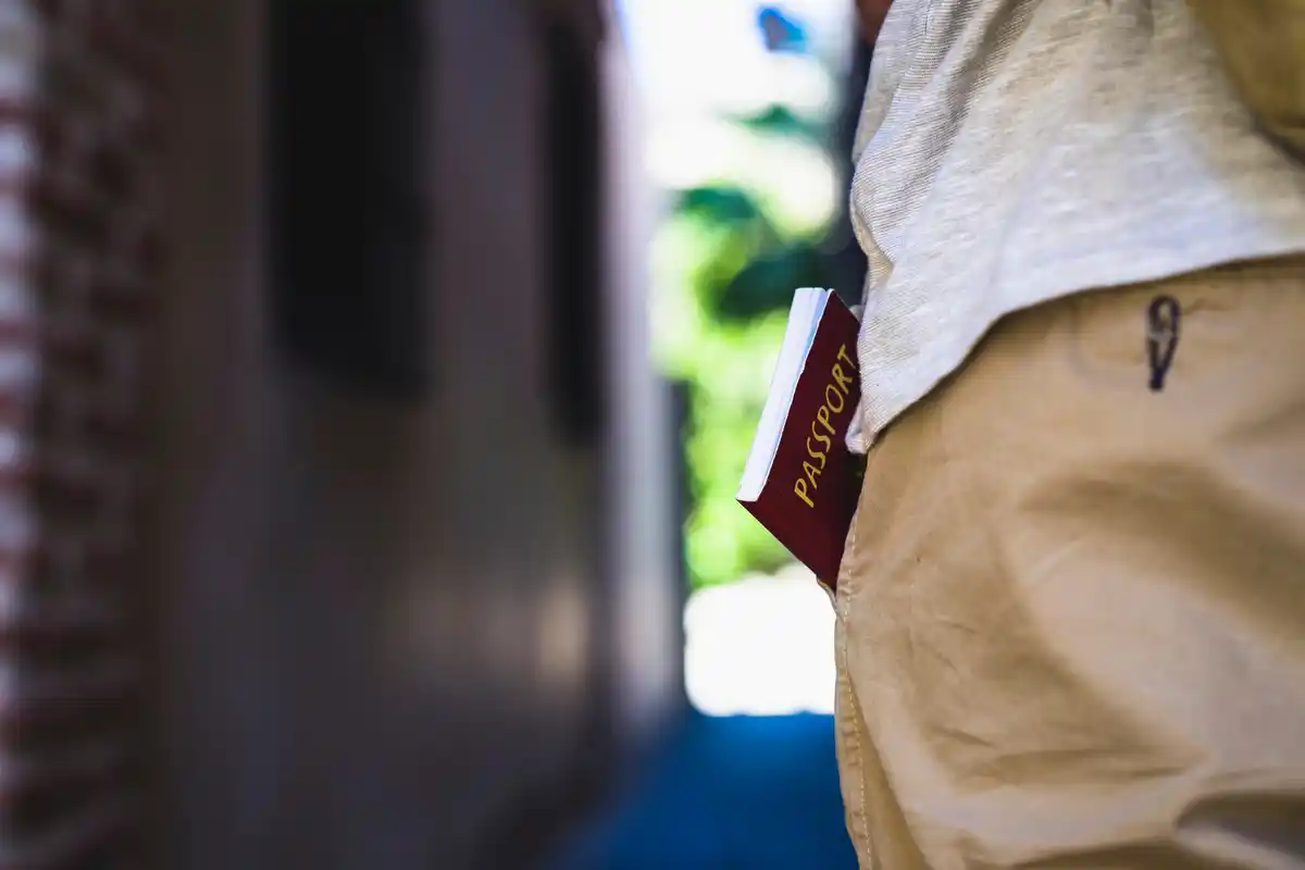 passport hidden in sock travel Czech