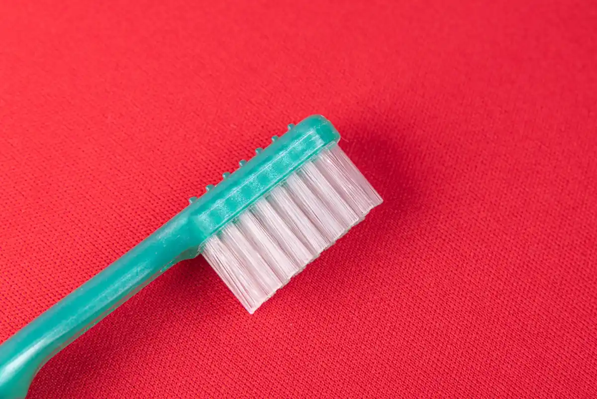 old toothbrush cleaning household