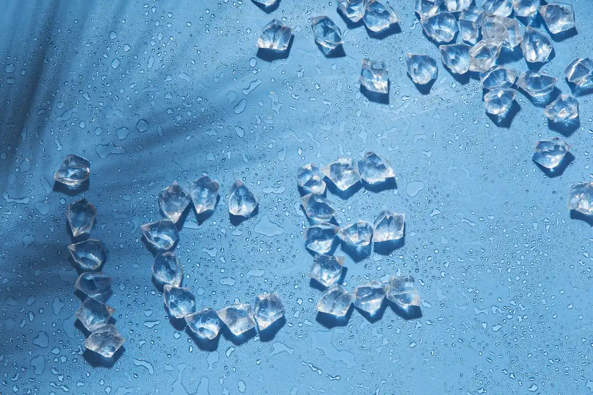 ice cubes in washing machine hack