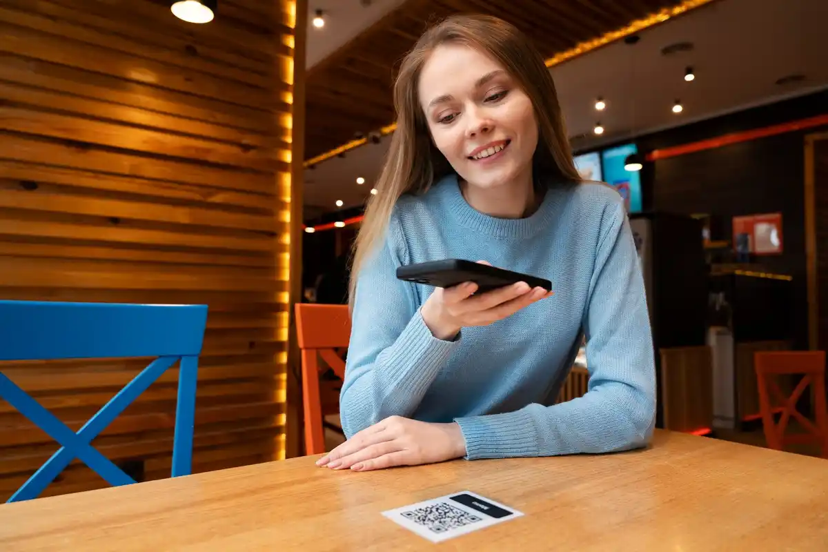 cashless mobile payment in czechia