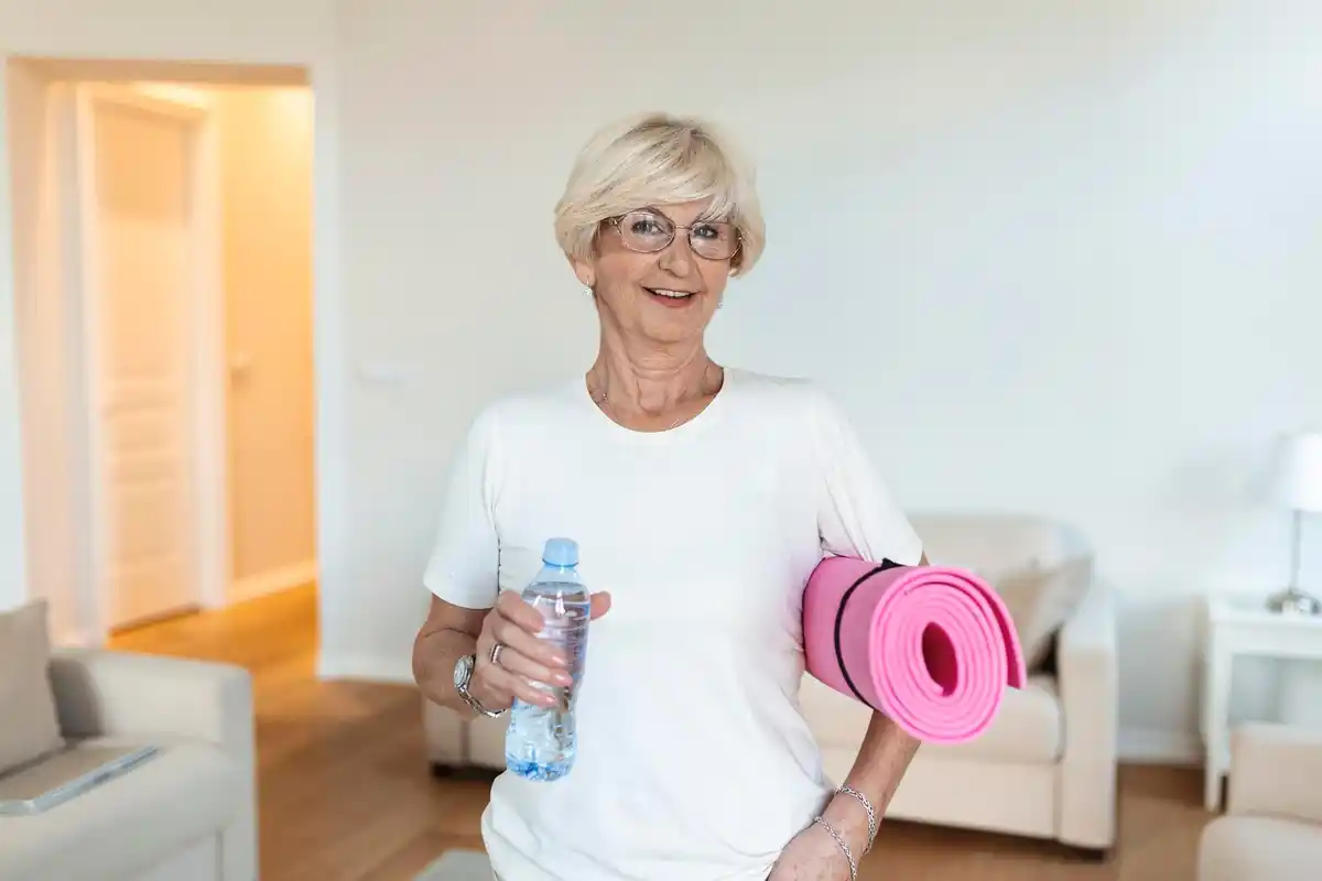 old t-shirt fitness home workout Czech
