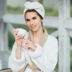 ice facial beauty home remedy woman