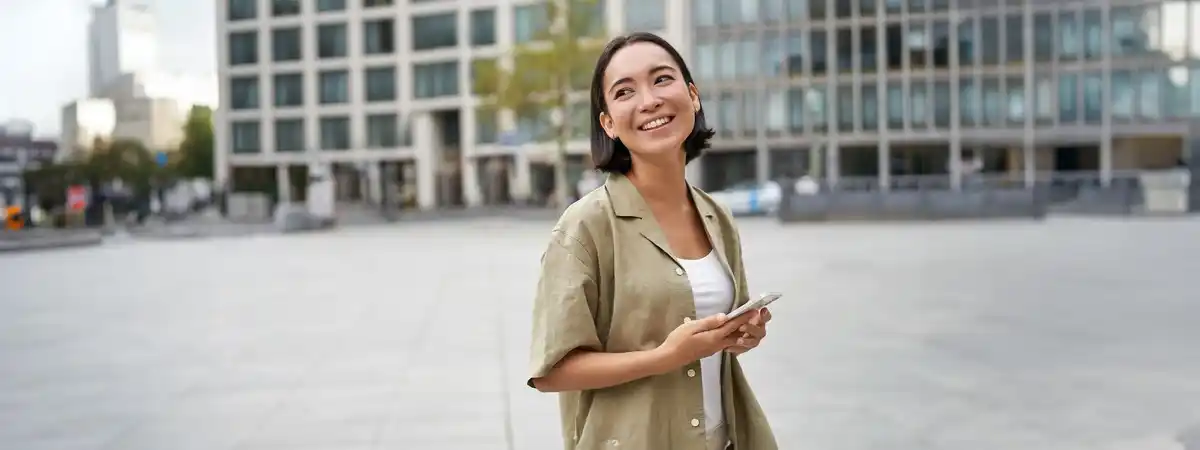 natural looking korean women over 40 smiling street