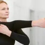 middle aged person warm up physiotherapist prevention