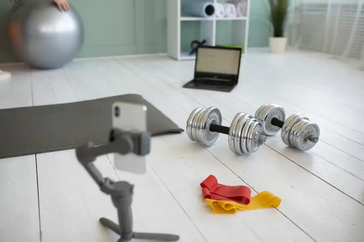 home gym dumbbells minimalism sunlight