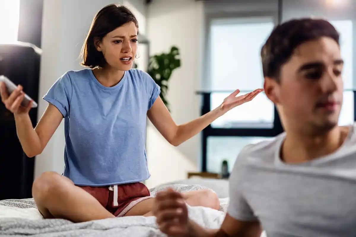 argument couple tension living room