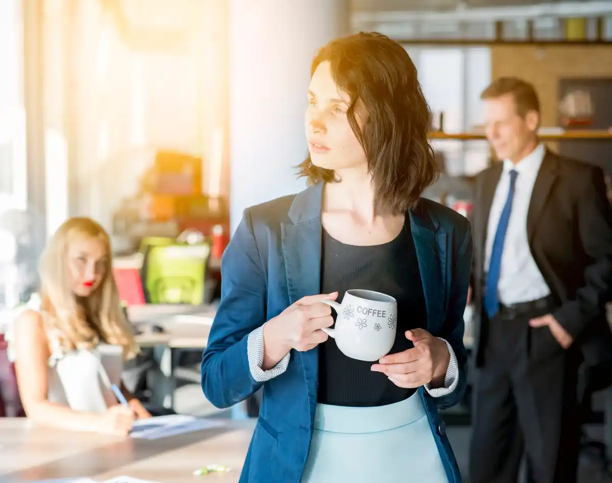 Czech office workers career stagnation