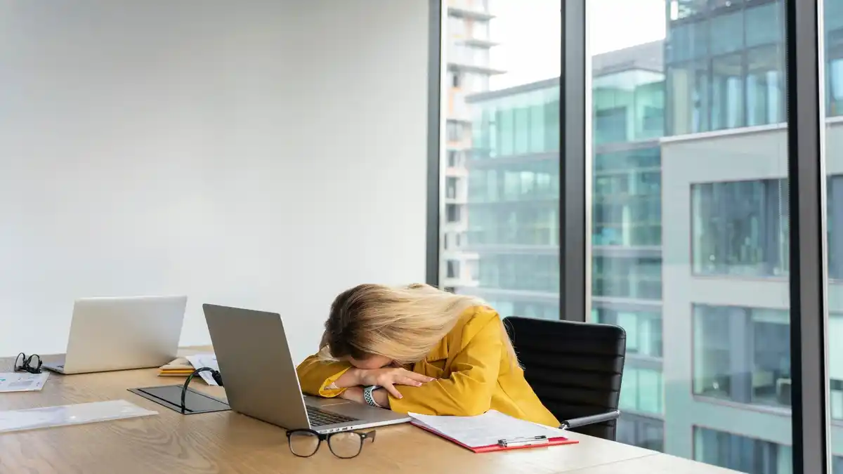 burnout at work Czech office