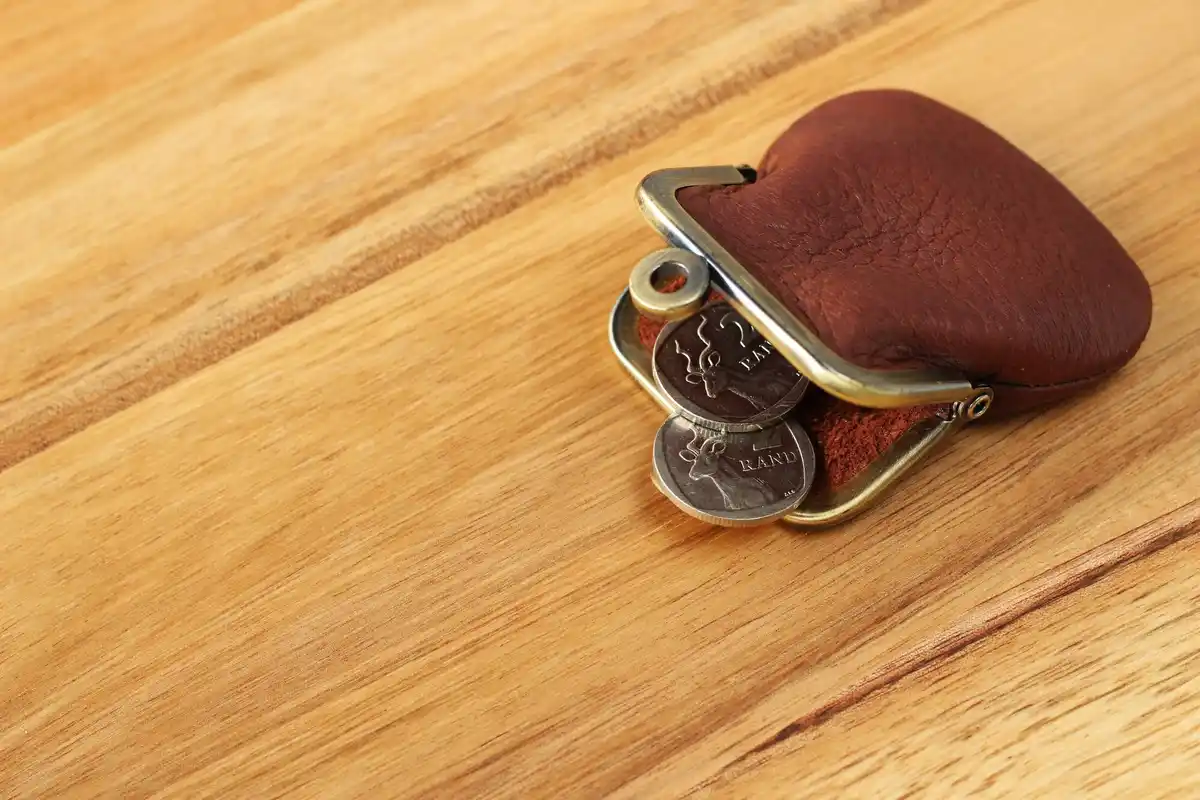 feng shui wallet placement czech home money