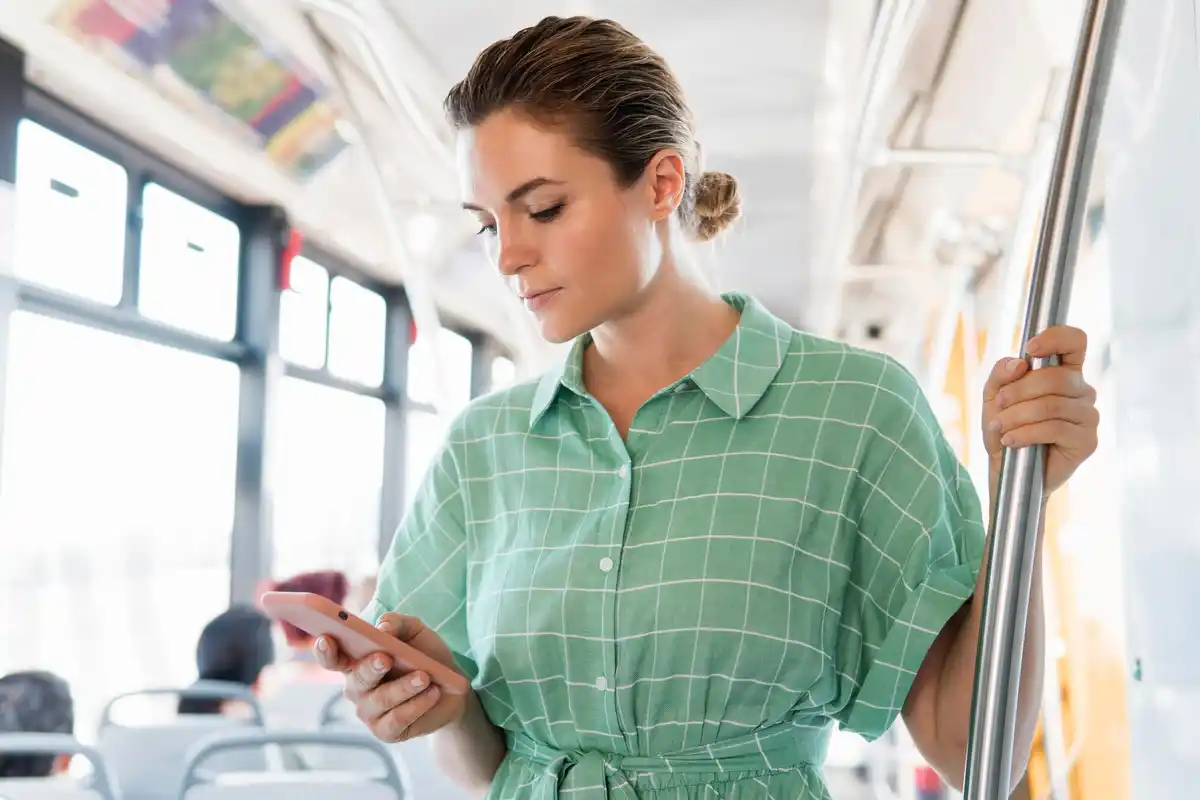czech tram commuters battery saving phone