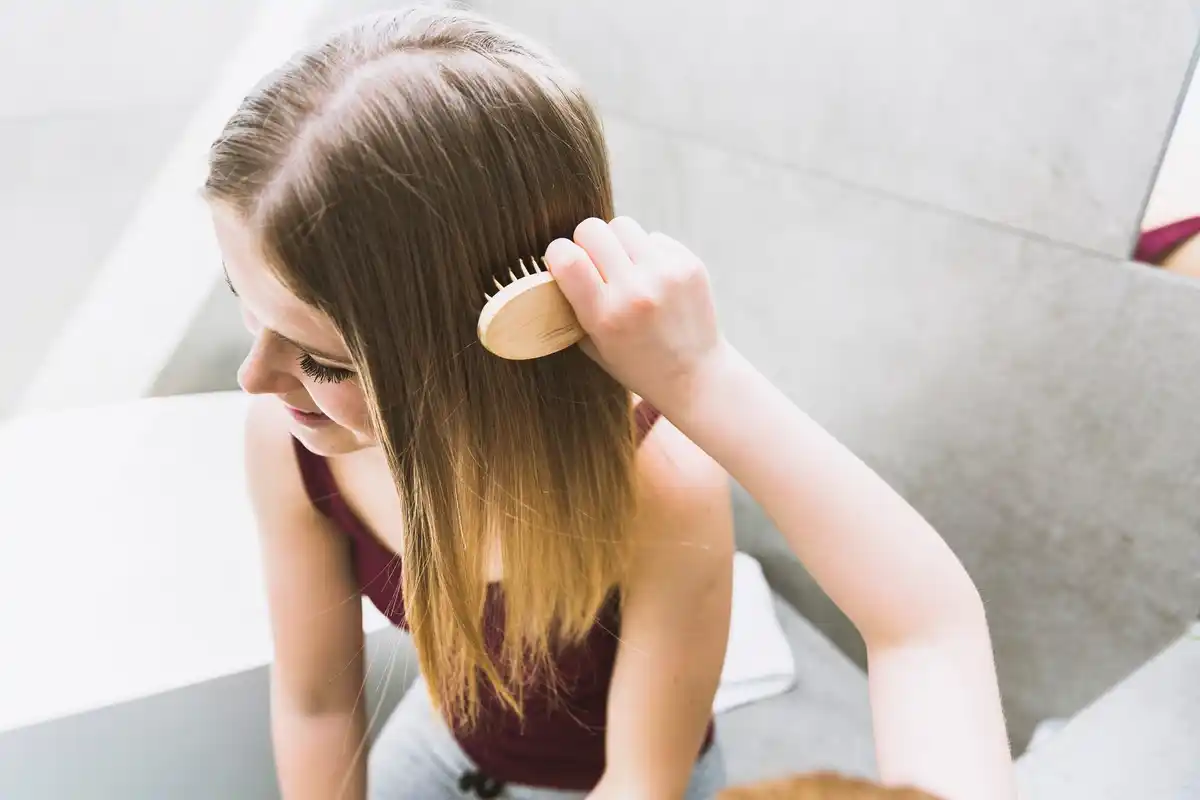 hair washing damage scalp close up