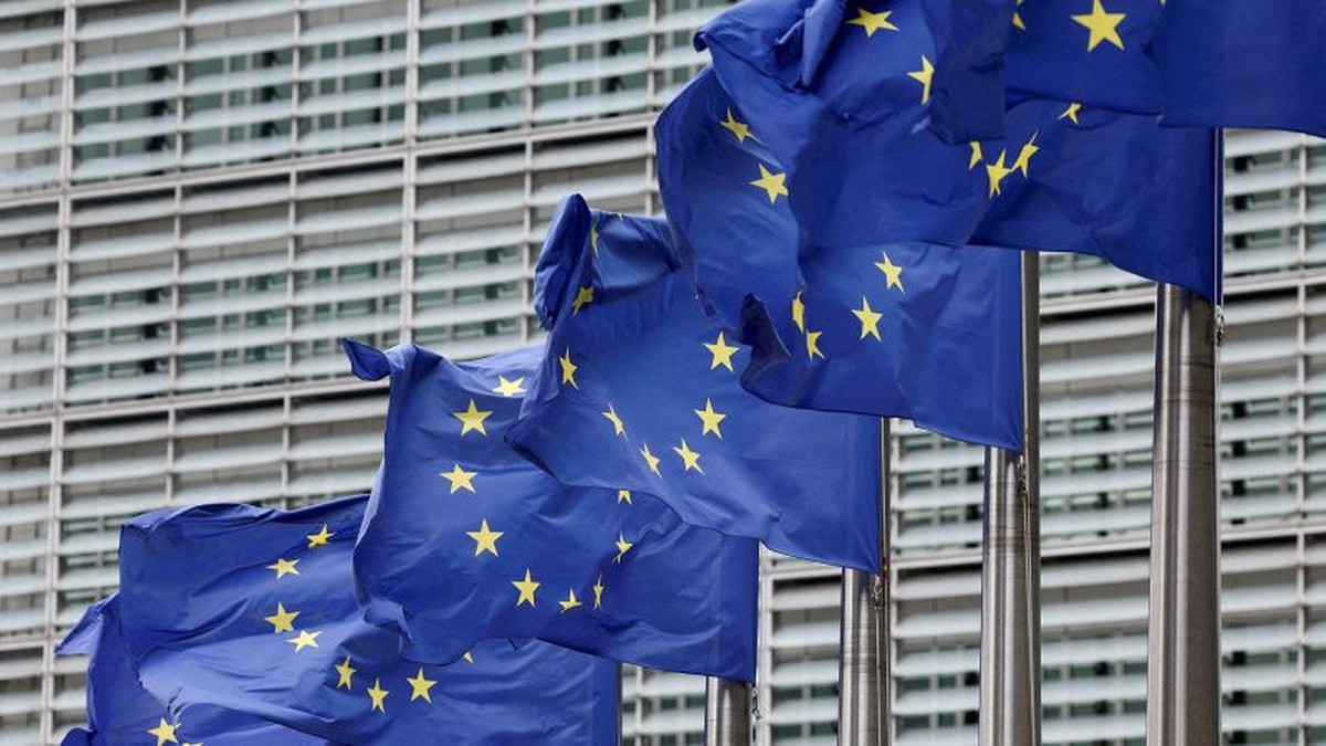 Evropská unie zamrazuje ruská aktiva ve snaze podpořit Ukrajinu a zabránit vlivu zemí s prorusky orientovanou politikou