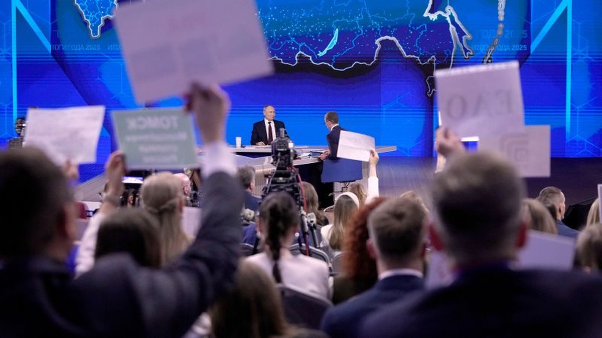 Jak ruský prezident Vladimir Putin prezentuje své názory na válku a mezinárodní dění