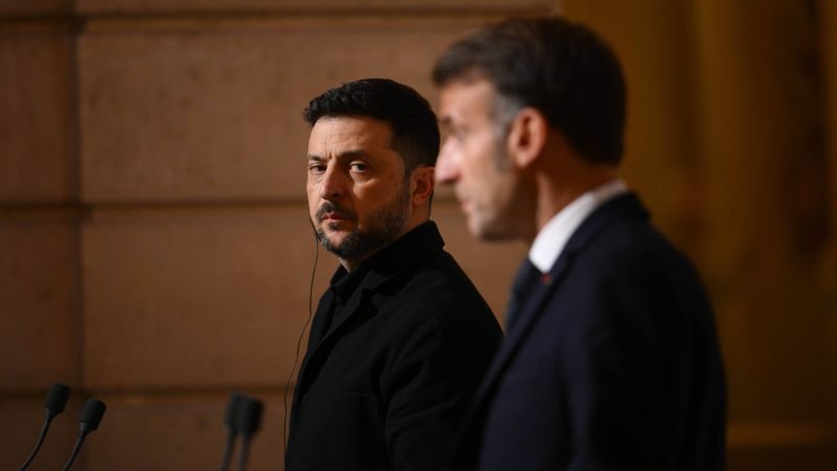 Mobilní jednání a napětí na Ukrajině: co se děje mezi Východem a Západem