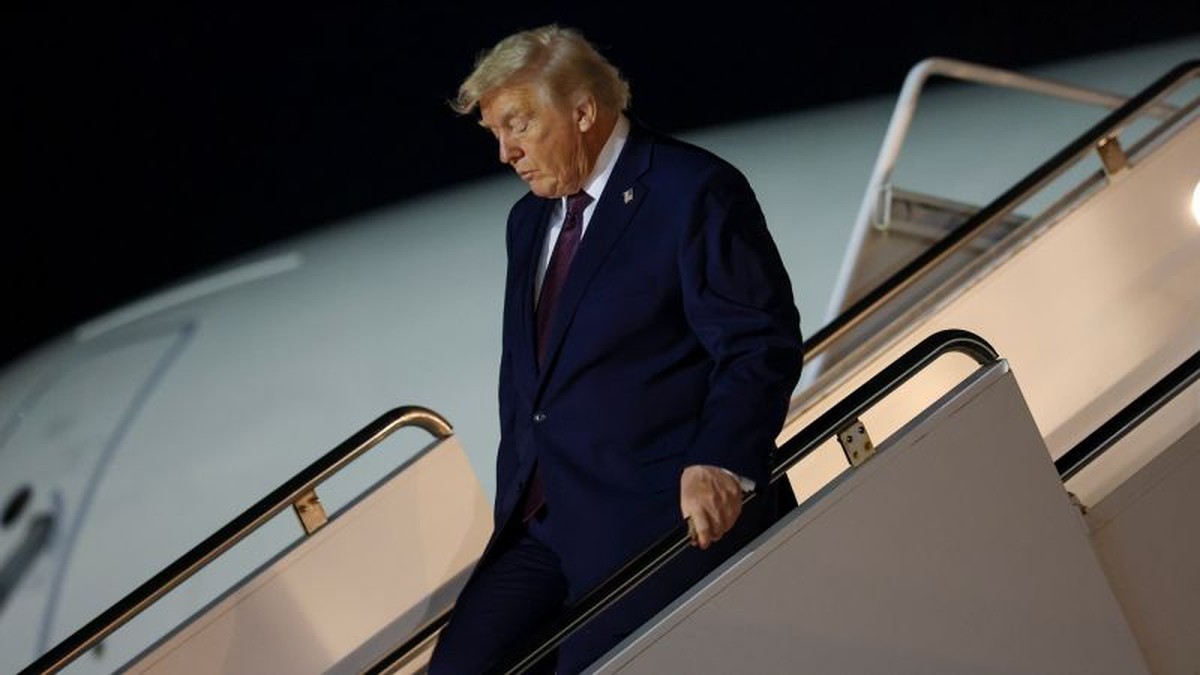 Nejnovější události a odhalení: od soudních dokumentů po mezinárodní jednání