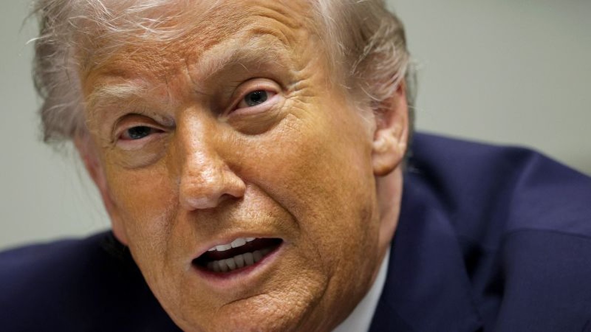 Politické a bezpečnostní události v současném dění: Přehled nejvýznamnějších incidentů a debat