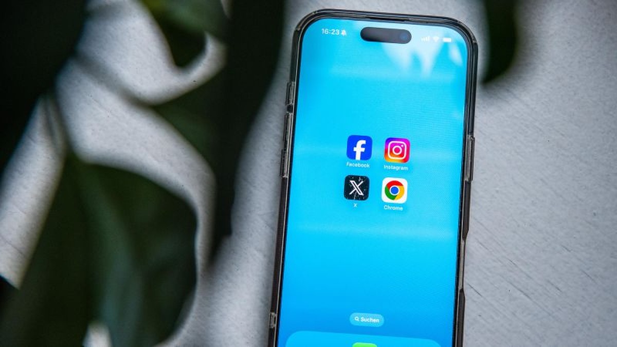 Celosvětový konflikt mezi USA a EU ohledně regulace technologií a jeho dopady na globální trh